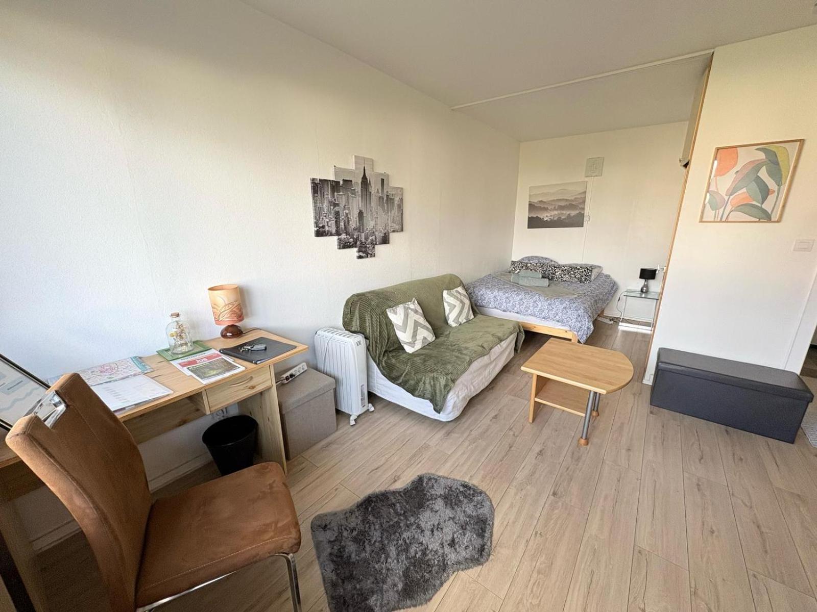 Studio Rdc Calme Avec Parking Ferme Pres Autoroute Et Tram C Mulhouse Exteriör bild